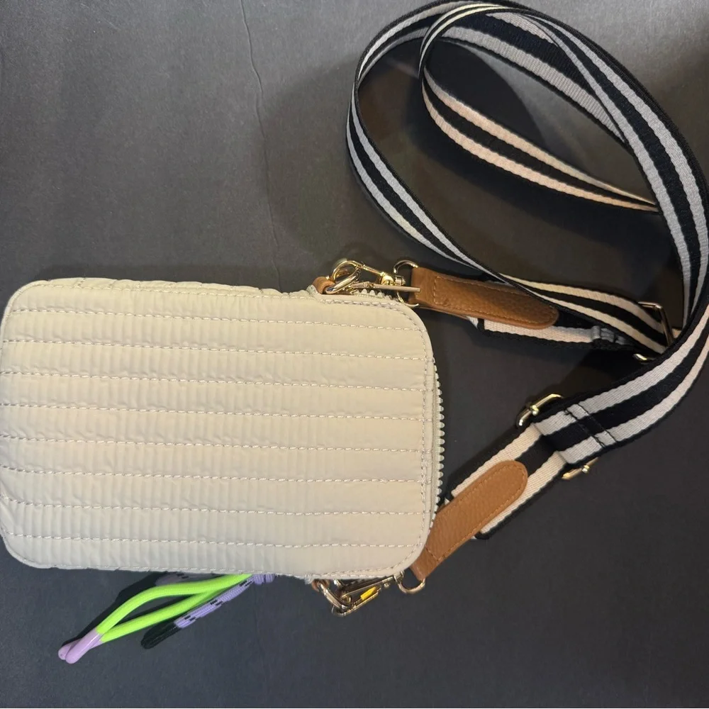 ☀️Shiraleah Crossbody Bag☀️ - Picture 7 of 7